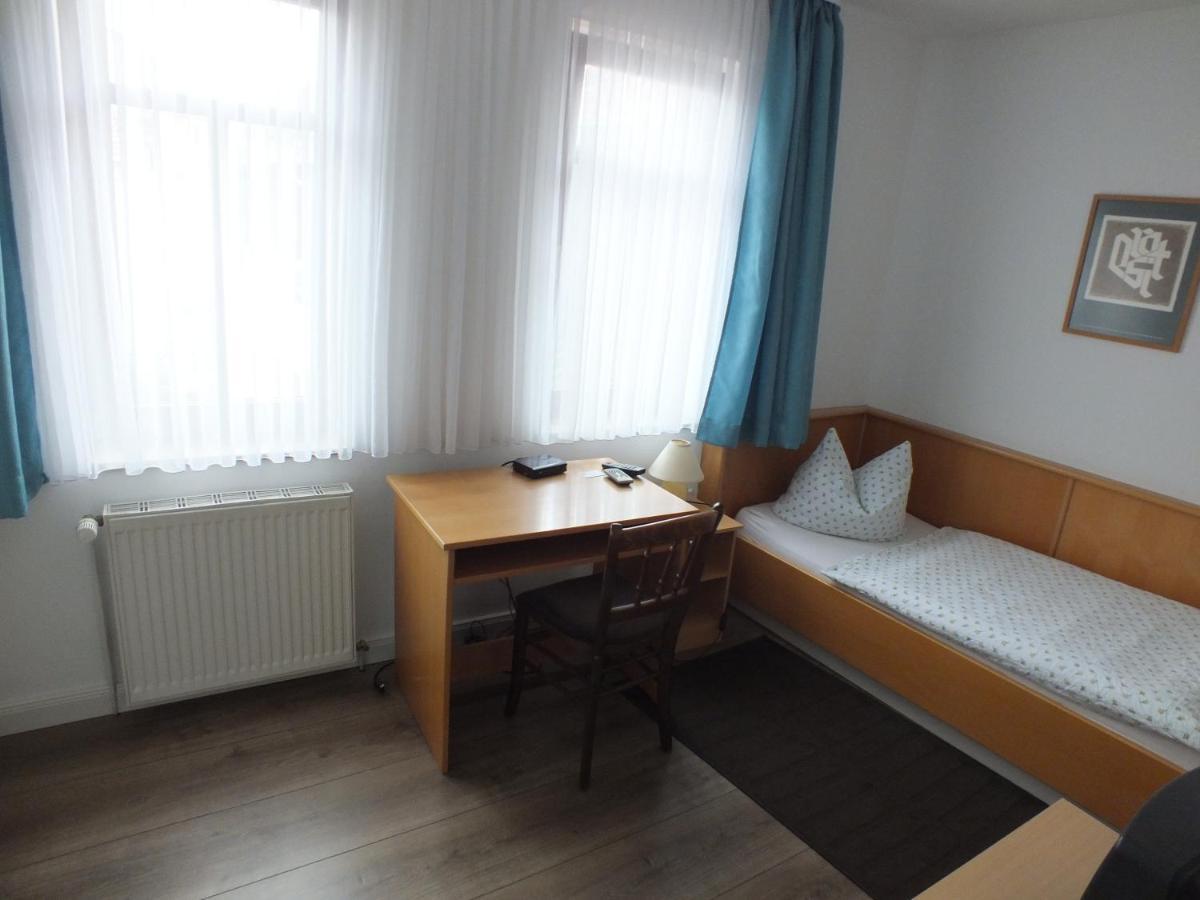 Pension Hinz & Kunz Weimar  Room photo